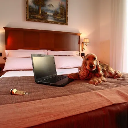 Garibaldi Hotell