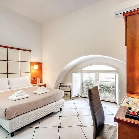 Hotel Garibaldi Naples