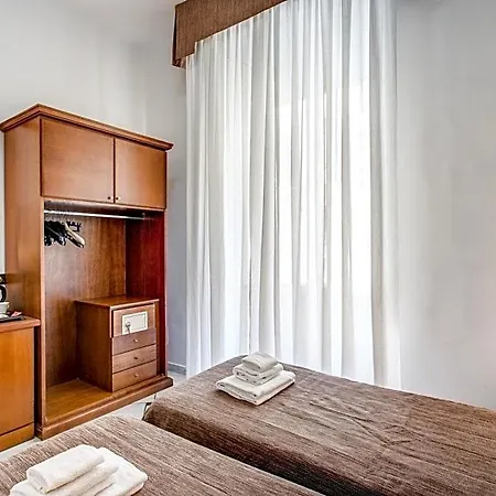 Hotel Garibaldi 3*
