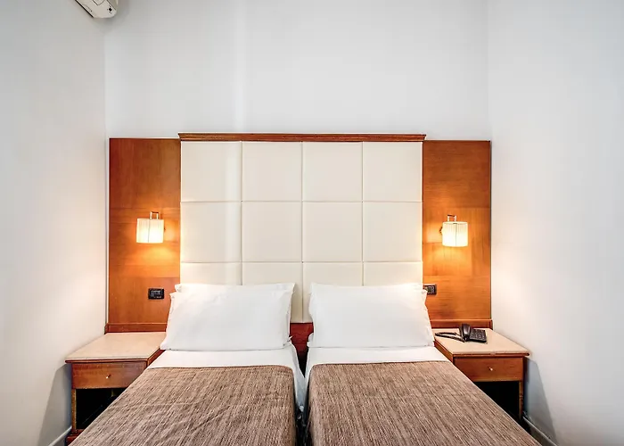 Garibaldi 3* Nápoles