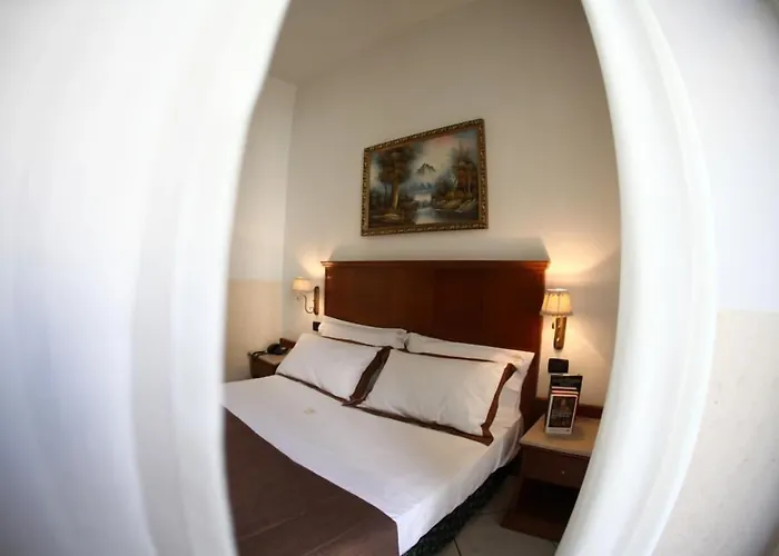 Hotel Garibaldi Nápoles