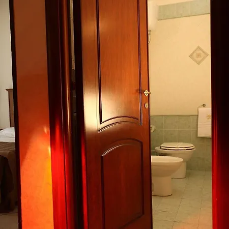 Garibaldi Hotel Napels