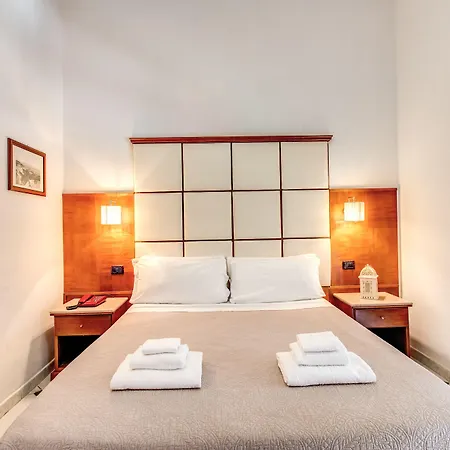 ホテル Garibaldi 3*